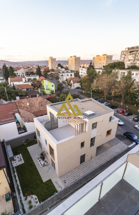 Spatiu birouri, 60 mp, 2 parcari, terasa si gradina, Gheorgheni