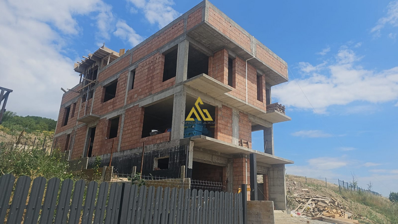 Casa tip duplex, zona Voronet, panorama superba asupra orasului