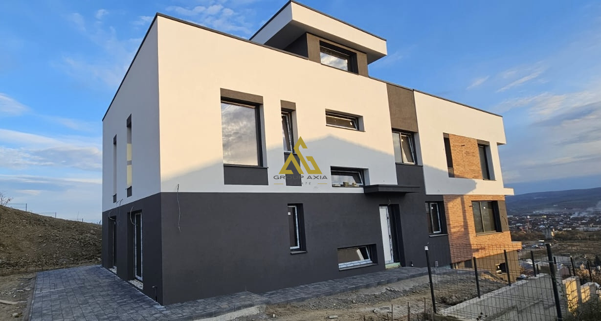 Casa tip duplex, zona Voronet, panorama superba asupra orasului