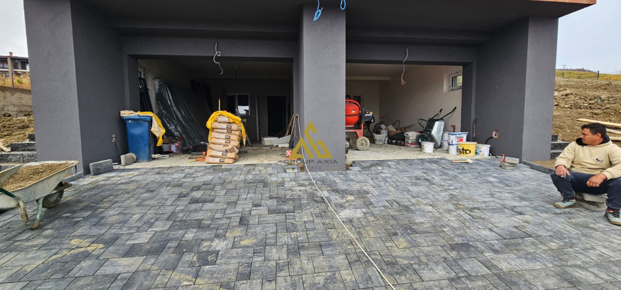 Casa tip duplex, zona Voronet, panorama superba asupra orasului