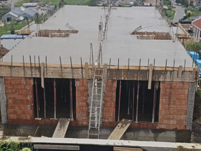 Casa tip duplex, zona Voronet, panorama superba asupra orasului