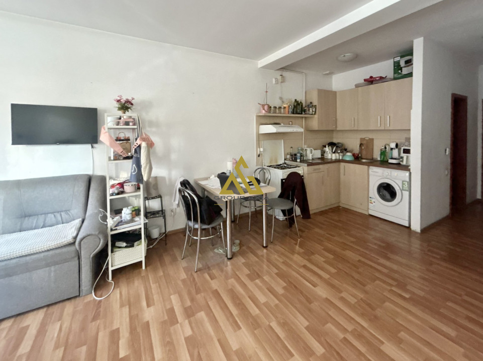 Inchiriere Apartament 2 camere, peste drum de UMF