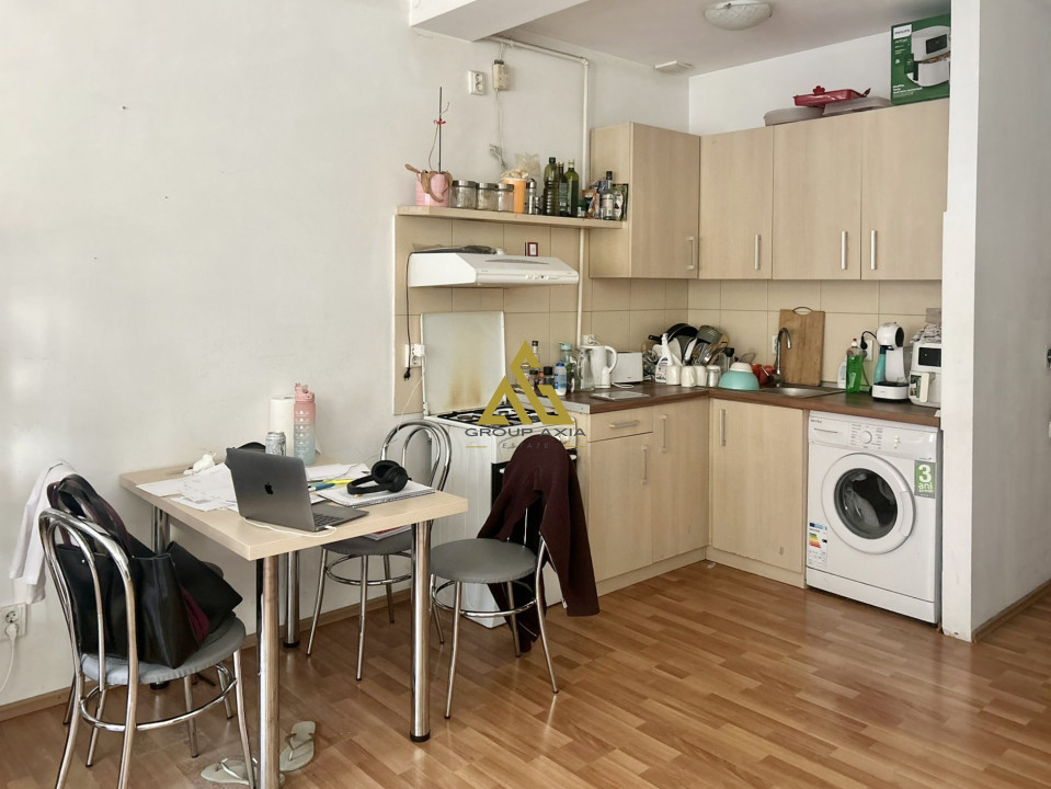 Inchiriere Apartament 2 camere, peste drum de UMF