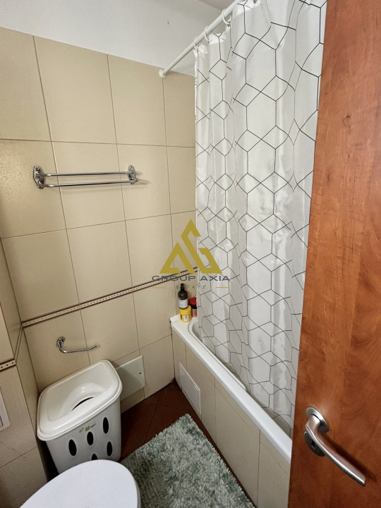 Inchiriere Apartament 2 camere, peste drum de UMF