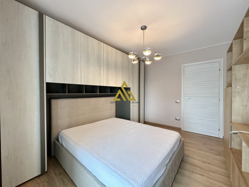 Apartament 2 camere, zona centrala - Scala Center, garaj
