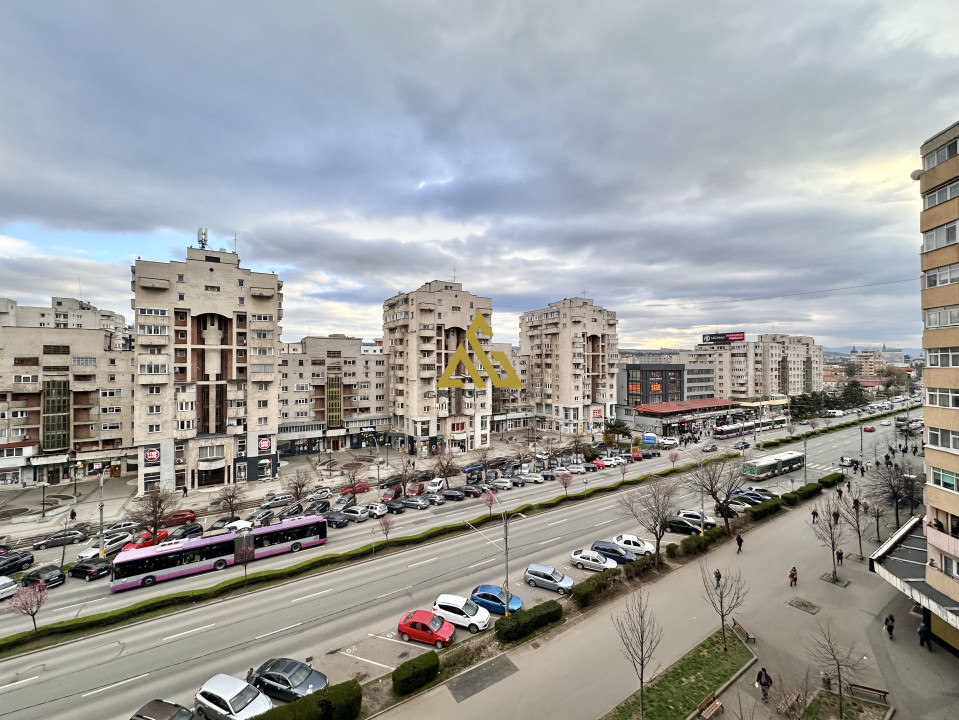 Inchiriere Apartament 3 camere decomandate, Piata Marasti