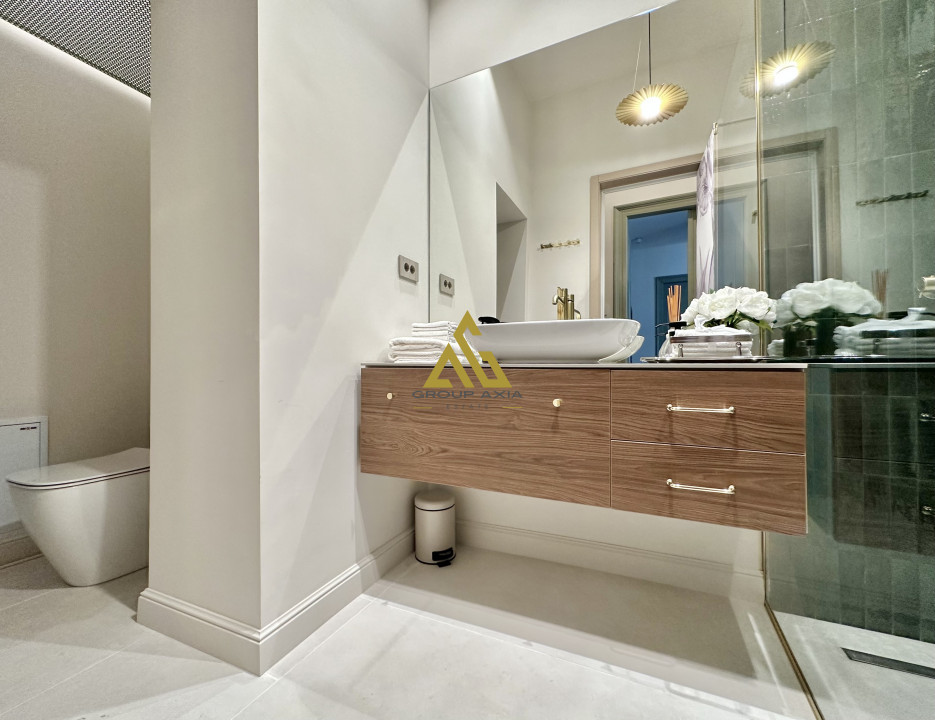 Apartament exclusivist 70 mp cu balcon si parcare, zona ultracentrala Cluj