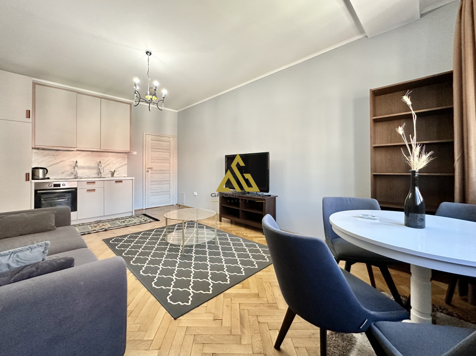 Inchiriere Apartament 3 camere, ultracentral, Bulevardul Eroilor