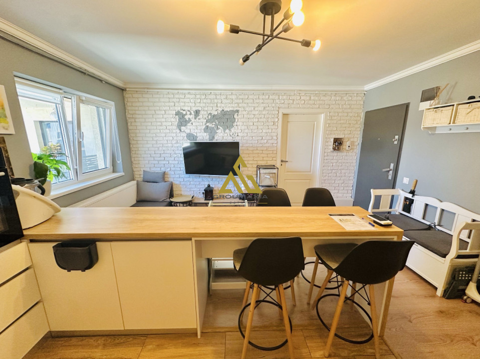 3 camere, 61 mp, balcon, 2 bai, etaj 3, Vivo str. Razoare