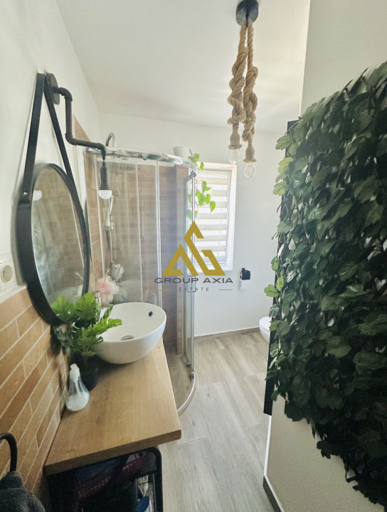 3 camere, 61 mp, balcon, 2 bai, etaj 3, Vivo str. Razoare