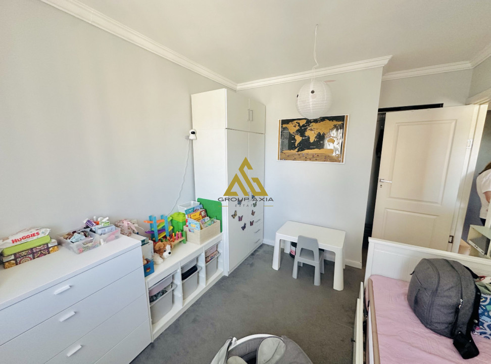 3 camere, 61 mp, balcon, 2 bai, etaj 3, Vivo str. Razoare
